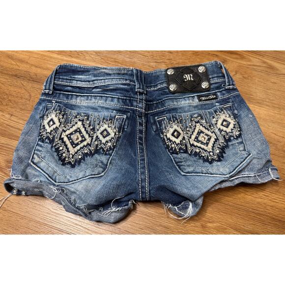 Miss Me Signature Denim Jean Rhinestone Embellished Shorts Sz 25 EB - Picture 1 of 6